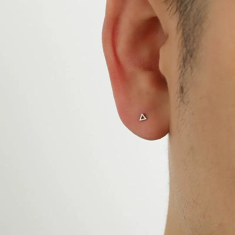 One triangle earring