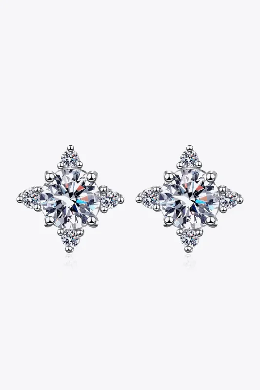 Stud Earrings with Textured Surface -LOVCIA Four Leaf Clover 2 Carat Moissanite Stud Earrings