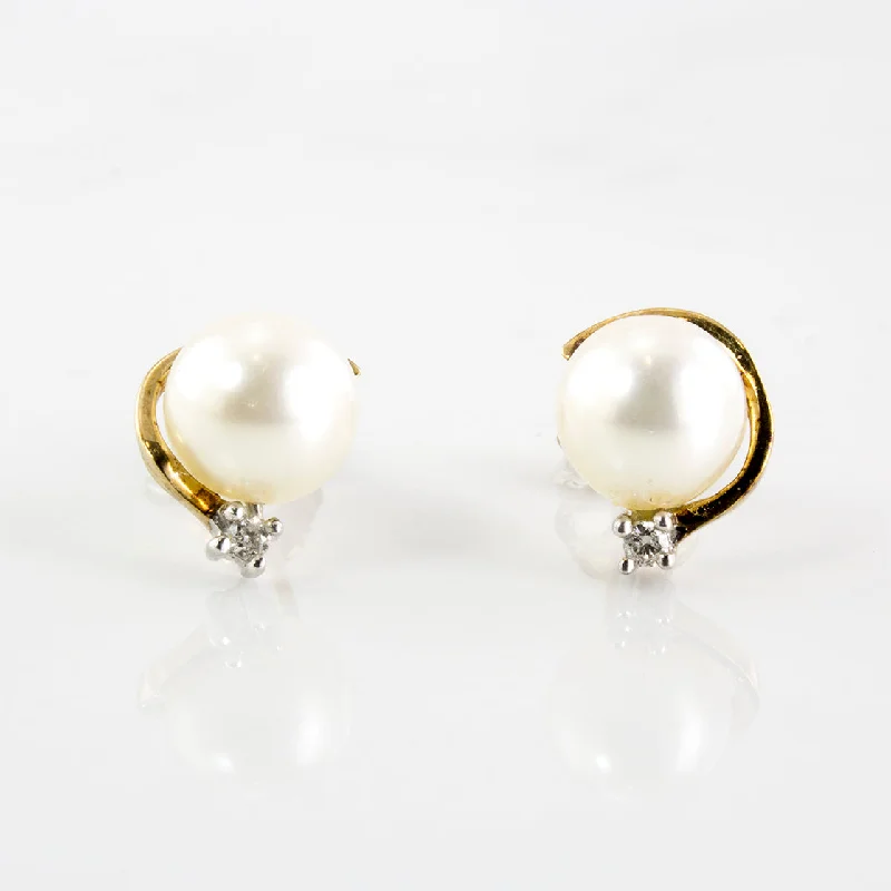 Stud Earrings for Travel Look -Diamond & Pearl Stud Earrings | 0.04 ctw |