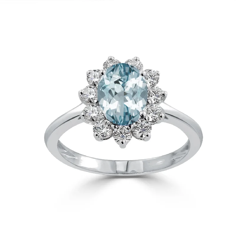 Rings with black diamond for striking contrast -Auriya 5/8ct Oval-cut Aquamarine and Halo Diamond Ring 5/8cttw 18K Gold