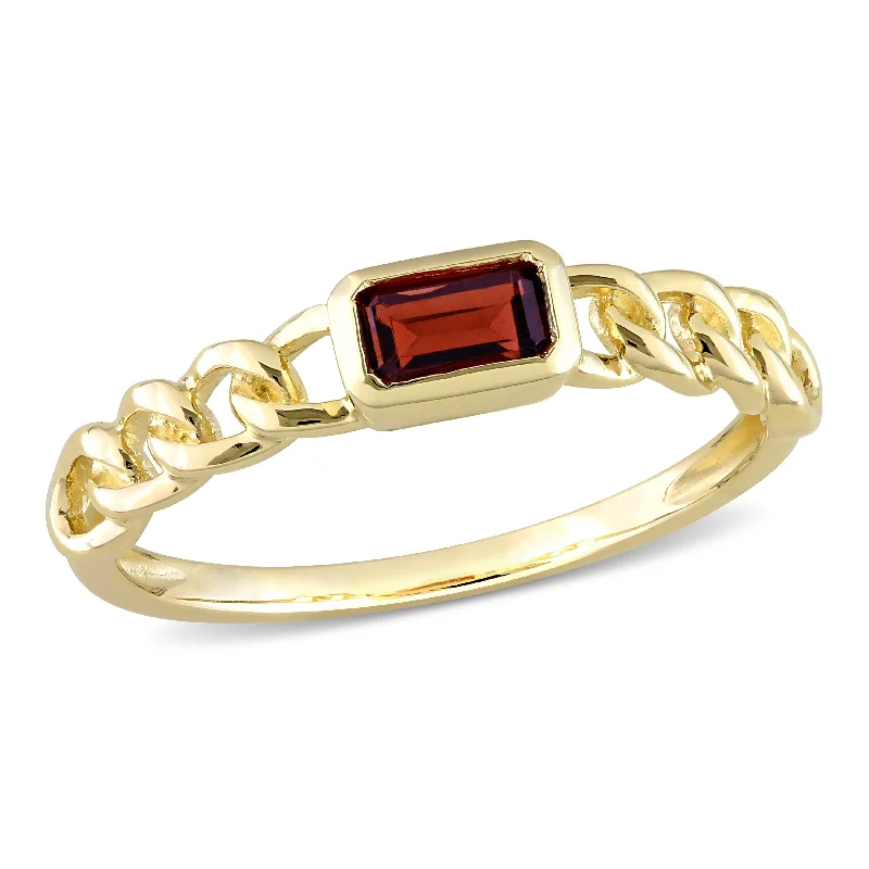 Rings with sunburst citrine for radiant appeal -Miadora 1/3ct TGW Octagon Garnet Link Ring in 10k Yellow Gold