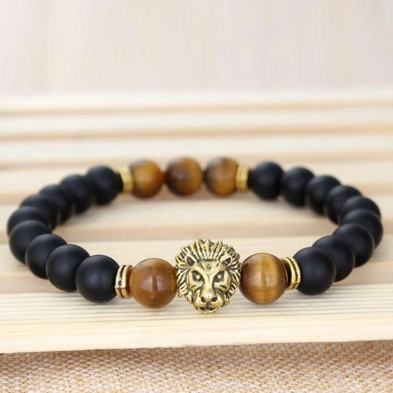 Bold bangle bracelets with mixed materials like wood, metal, and fabric-Agate and Onyx Lion Eye Bracelet